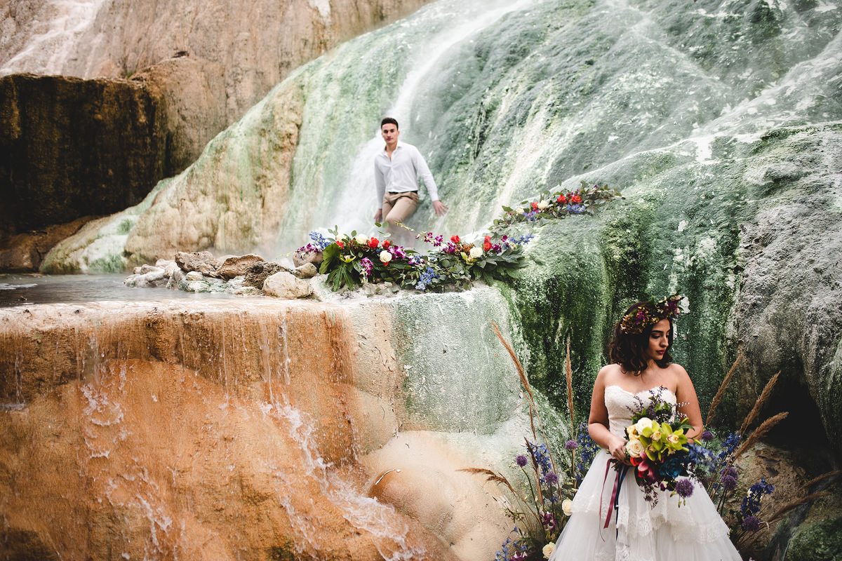 creative wedding photographer tuscany wedding bagni di san filippo