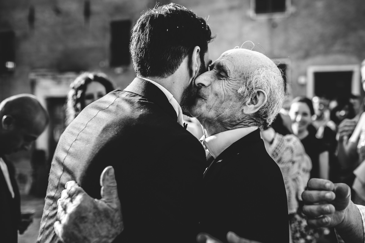 wedding-photographer-in-asciano