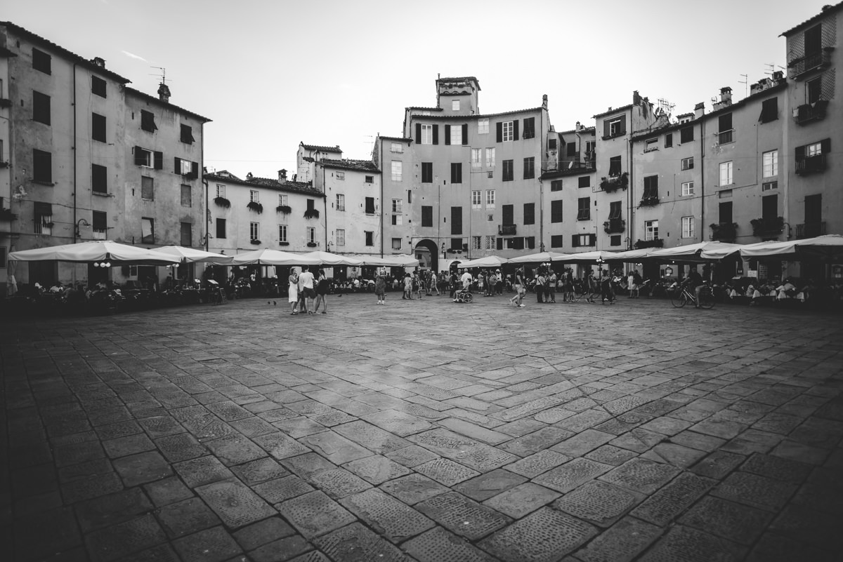 Engagement Photographer Lucca