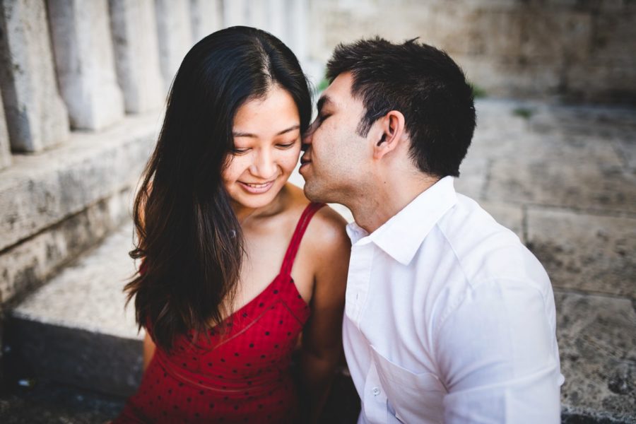 romantic engagement photos in val d'orcia