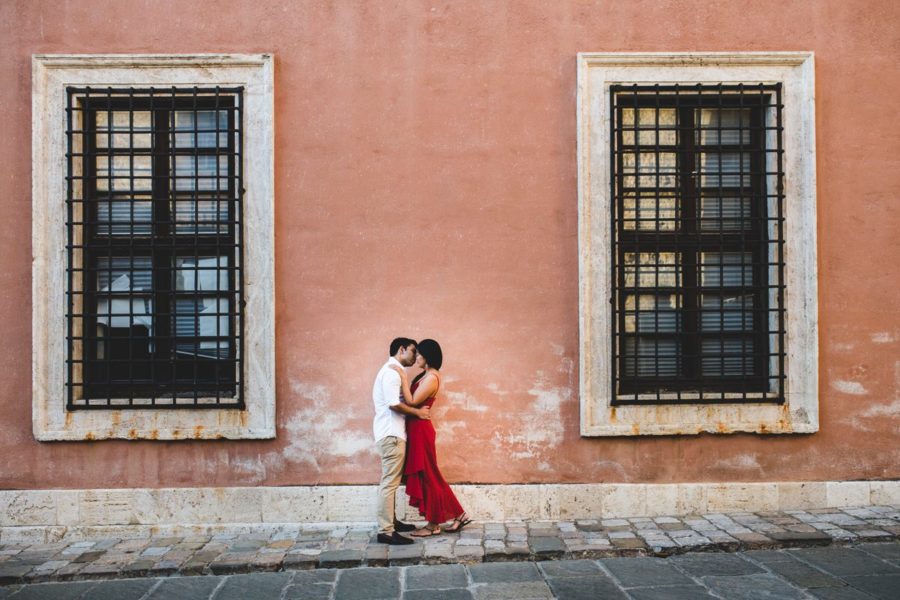 stunning engagement photos in val d'orcia