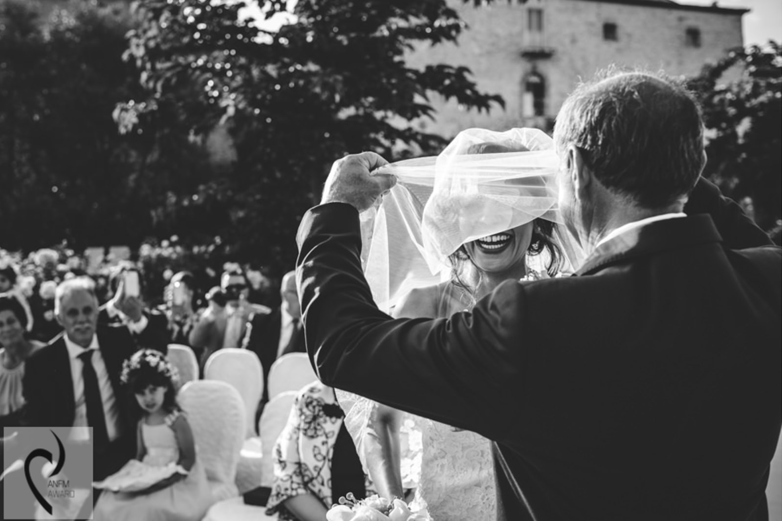 award wedding photographer tuscany