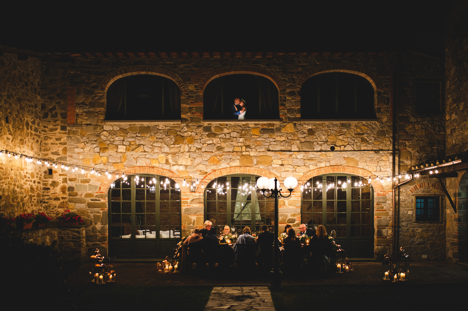 creative wedding photos tuscany