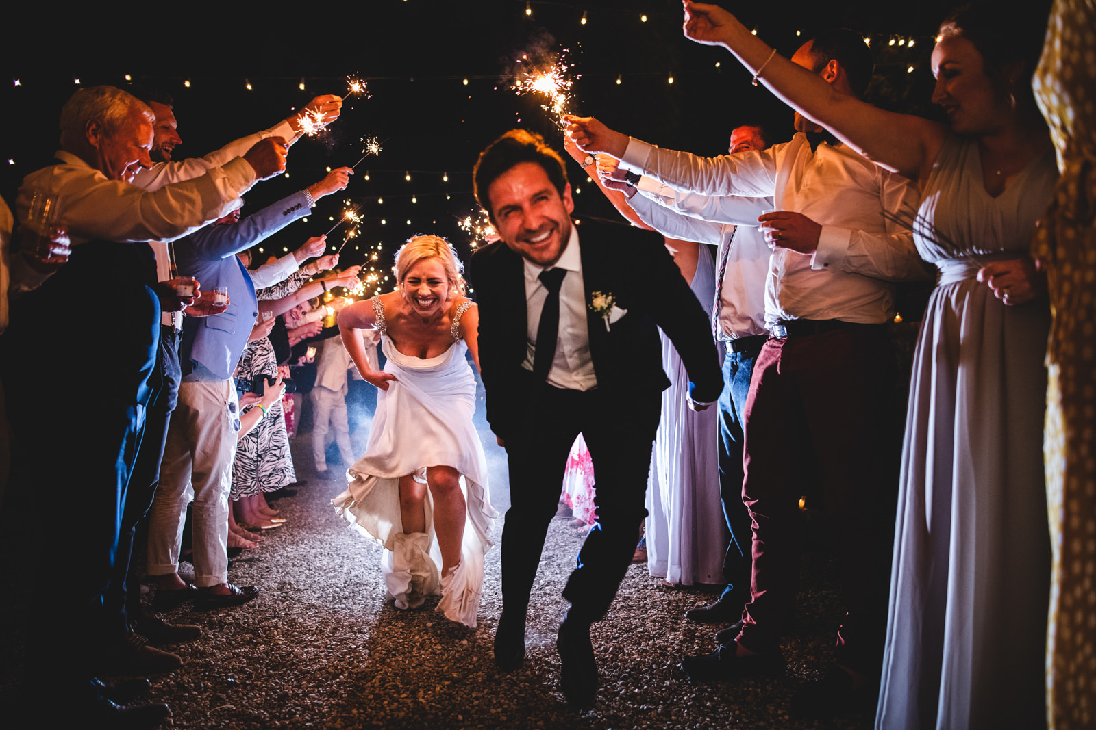 creative wedding photographer tuscany